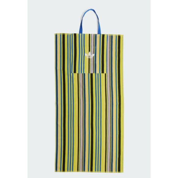 New Adidas Multicolor Packable Towel, JC8331 - Picture 1 of 3